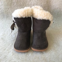 Botas Cinzento